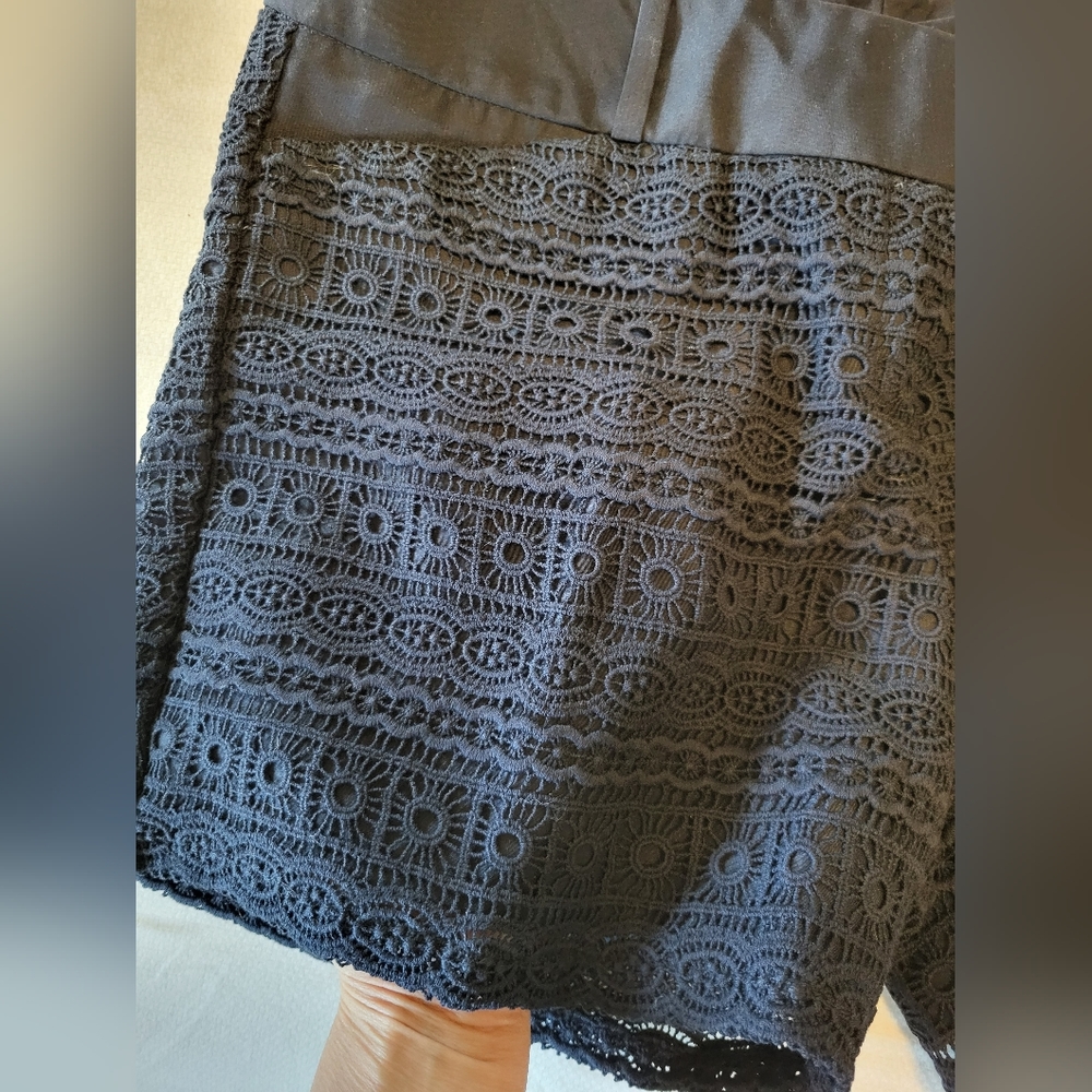 Shorts - Picture 6 of 6